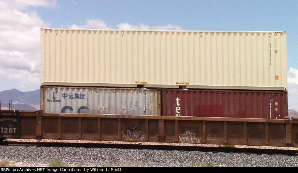 EB Priority Container Frt @ Erie -51